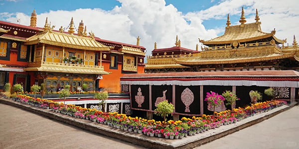 Visit Jokhang Temple: Spiritual center of Tibet with devout pilgrims