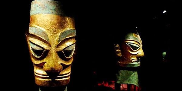 Sanxingdui gold mask with large eyes from the ancient Shu civilization
